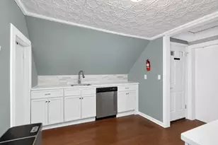 117 Sherman Ave, Jersey City, NJ 07307 - Photo 8