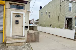 197 Bartholdi Ave, Jersey City, NJ 07305 - Photo 10