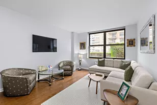 2 Constitution Ct, Hoboken, NJ 07030 - Photo 4