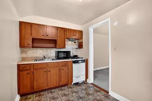 7 Bond Pl, North Arlington, NJ 07031 - Photo 20