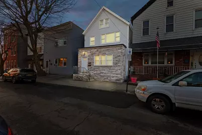 13 Meadow St, Bayonne, NJ 07002 - Photo 2
