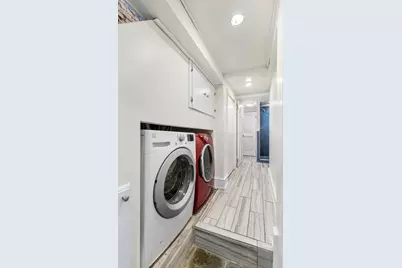 302 4th St, Jersey City, NJ 07302 - Photo 16