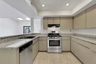 812 Topsail Ln, Secaucus, NJ 07094 - Photo 18