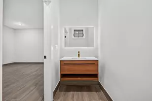 98 Western Ave, Jersey City, NJ 07307 - Photo 20