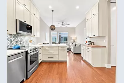 217 Newark Ave #514, Jersey City, NJ 07302 - Photo 2