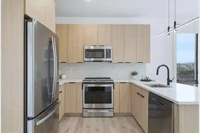 9-11 Passaic St #304, Hackensack, NJ 07601 - Photo 6