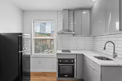 695 Summit Ave #3B, Jersey City, NJ 07306 - Photo 2