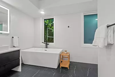 367 Park Ave, Weehawken, NJ 07086 - Photo 24