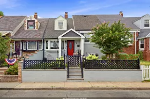 29 Parkside Ln, Bayonne, NJ 07002 - Photo 1