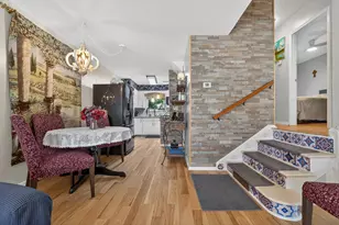 29 Parkside Ln, Bayonne, NJ 07002 - Photo 8
