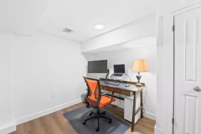 135 Grace St, Jersey City, NJ 07307 - Photo 18