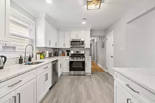 728 Kennedy Blvd, Bayonne, NJ 07002 - Photo 10