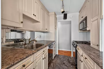 201 St Paul Ave #6T, Jersey City, NJ 07306 - Photo 8