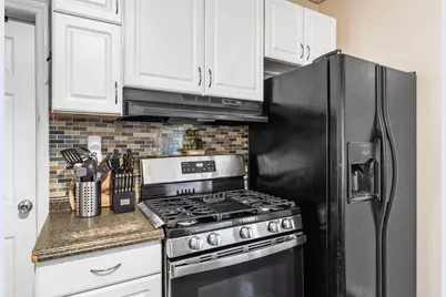119 West 21st St, Bayonne, NJ 07002 - Photo 8