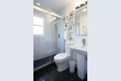 50 Bonn Pl, Weehawken, NJ 07086 - Photo 8