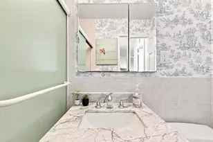 135 Montgomery St, Jersey City, NJ 07302 - Photo 16