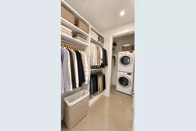 8 Erie St #204, Jersey City, NJ 07302 - Photo 10