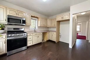 356 Avenue A, Bayonne, NJ 07002 - Photo 2