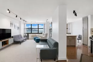 7000 Blvd E, Guttenberg, NJ 07093 - Photo 4