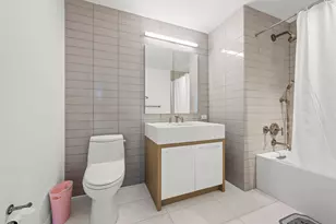 75 Park Ln S, Jersey City, NJ 07310 - Photo 14
