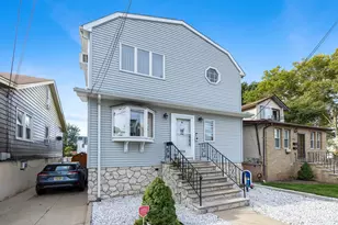 829 Roosevelt Ave, Secaucus, NJ 07094 - Photo 2