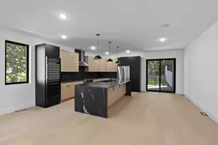 704 Chestnut St, Secaucus, NJ 07094 - Photo 2