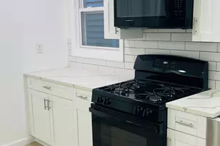 22 W 35th St, Bayonne, NJ 07002 - Photo 6