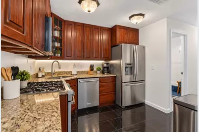 525 Avenue A, Bayonne, NJ 07002 - Photo 6