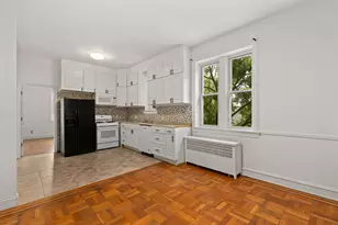 307 York St, Jersey City, NJ 07302 - Photo 2