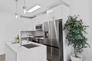 412 Whiton St, Jersey City, NJ 07304 - Photo 4