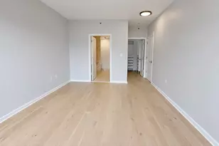 4 Constellation Pl, Jersey City, NJ 07305 - Photo 14