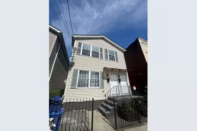 12 Bayview Ave #1, Jersey City, NJ 07305 - Photo 2