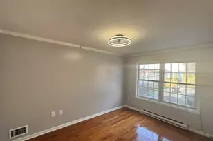 12 Bayview Ave, Jersey City, NJ 07305 - Photo 18