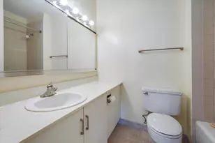 7002 Blvd E, Guttenberg, NJ 07093 - Photo 14