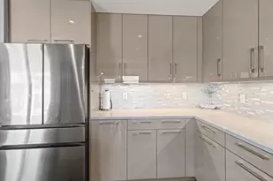 100 Eton Row, Weehawken, NJ 07086 - Photo 10