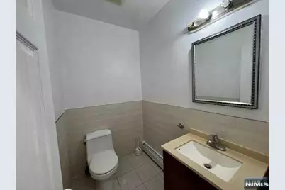 123 Oak St #APT2, Weehawken, NJ 07086 - Photo 16