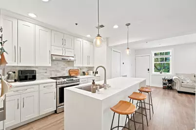 330 4th St #2A, Jersey City, NJ 07302 - Photo 4