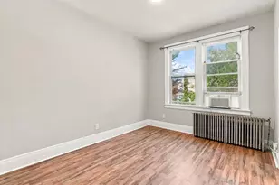 53 Ocean Ave, Jersey City, NJ 07305 - Photo 4