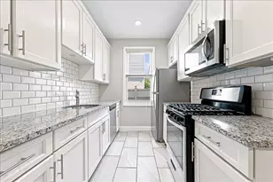 102 5 Congress St, Jersey City, NJ 07307 - Photo 6