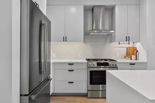 366 6th St, Jersey City, NJ 07302 - Photo 8