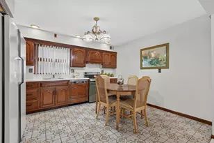 1 Gregg Ln, Bayonne, NJ 07002 - Photo 8
