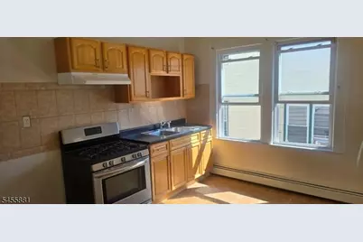 333 E 22nd St #3, Paterson, NJ 07514 - Photo 16
