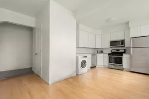 76 Romaine Ave, Jersey City, NJ 07306 - Photo 1