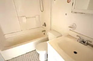811 Sip St, Union City, NJ 07087 - Photo 8