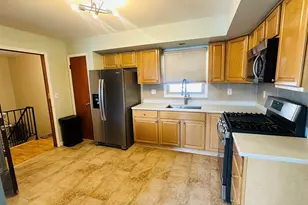 254 Boyd Ave, Jersey City, NJ 07304 - Photo 2
