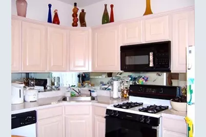 19 Willow St, Jersey City, NJ 07305 - Photo 2