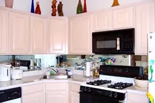 19 Willow St, Jersey City, NJ 07305 - Photo 2
