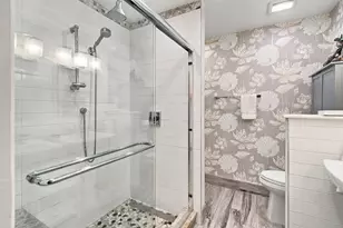 208 Shearwater Ct W, Jersey City, NJ 07305 - Photo 24