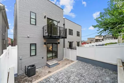 100 Terrace Ave, Jersey City, NJ 07307 - Photo 16