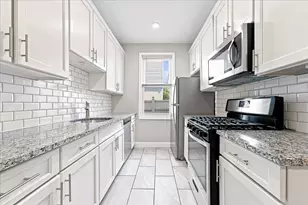 102 5 Congress St, Jersey City, NJ 07307 - Photo 6